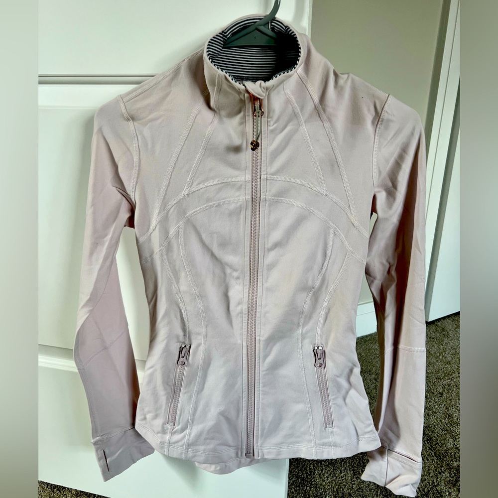 Lululemon Define Jacket
Neutral Blush / Tonka Stripe Heathered Slate White